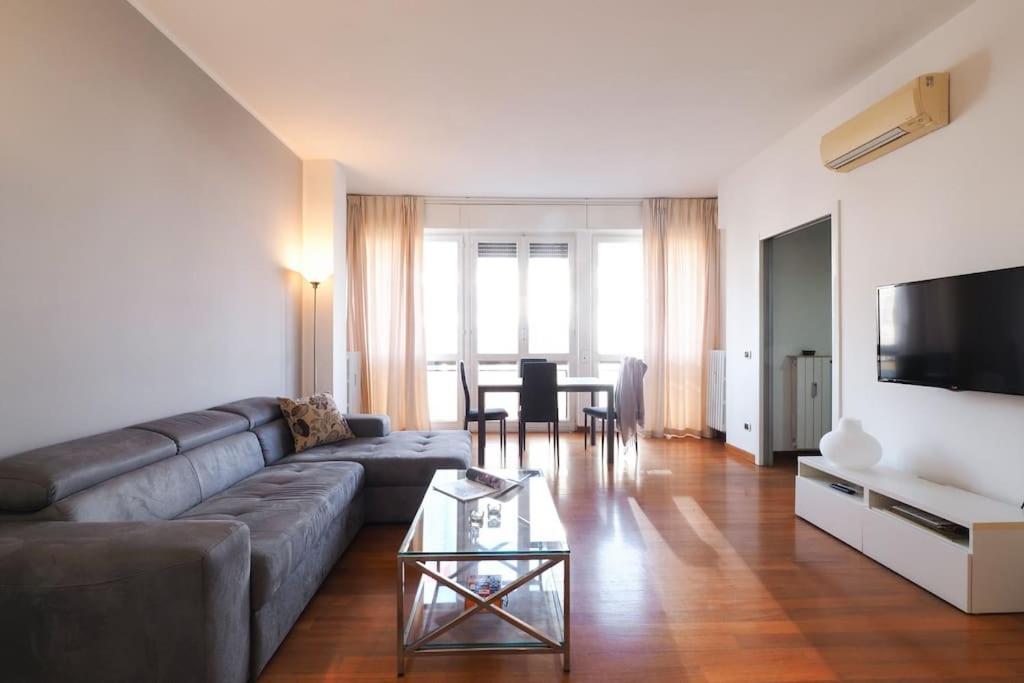 Ampio Bilocale City Life - Mirable Pm Milan Exterior photo